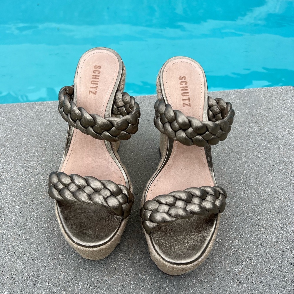 Schutz wedges- never worn